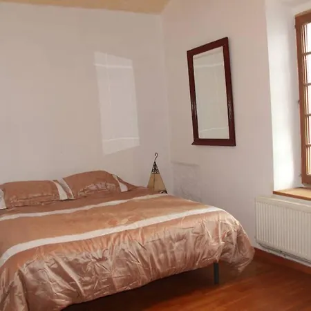 Holiday home Le Mas L'esquirou Banne